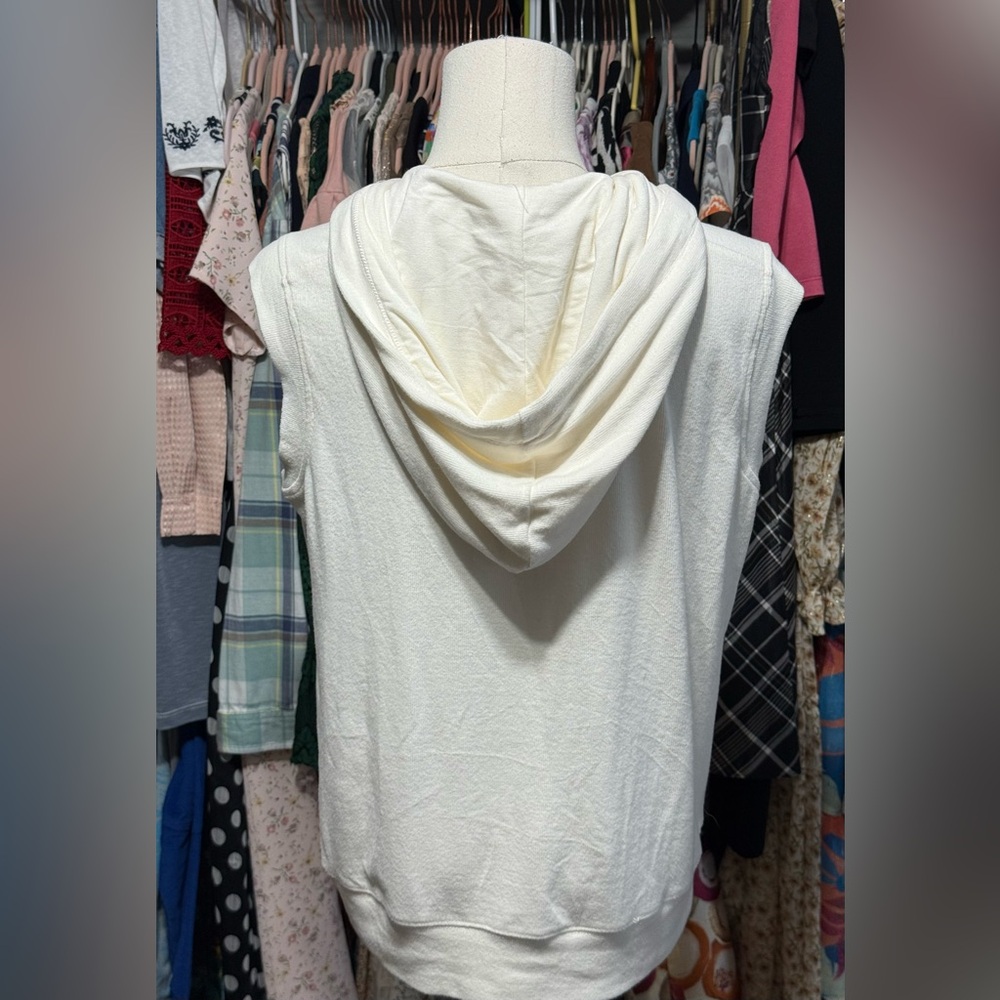 Evereve Zoe Sleeveless Sweatshirt Off White Medium - Picture 7 of 12